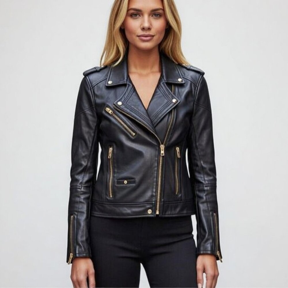 🖤 Blank NYC Black Leather Moto Jacket with Gold zippers. Size M